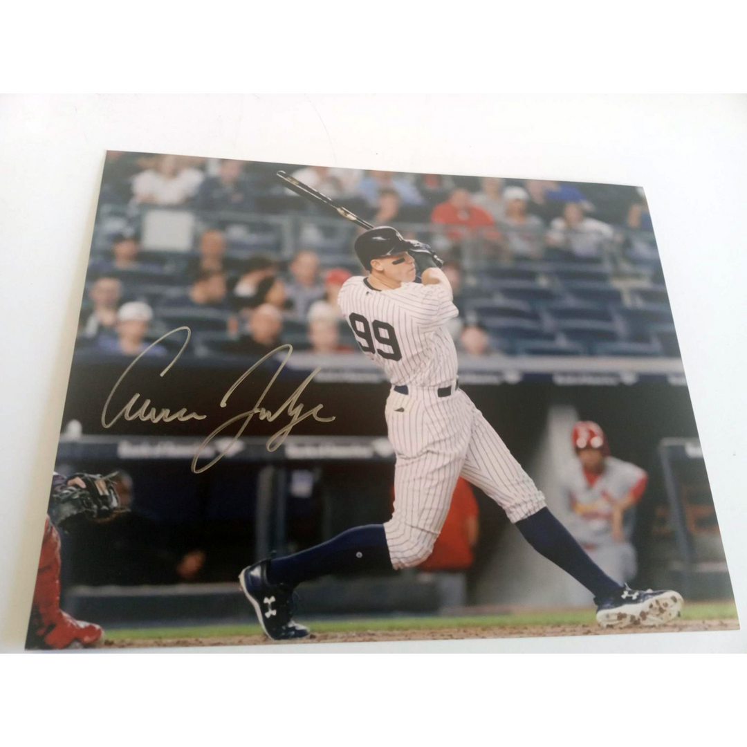 Aaron Judge New York Yankees 8x10 photo signed with proof